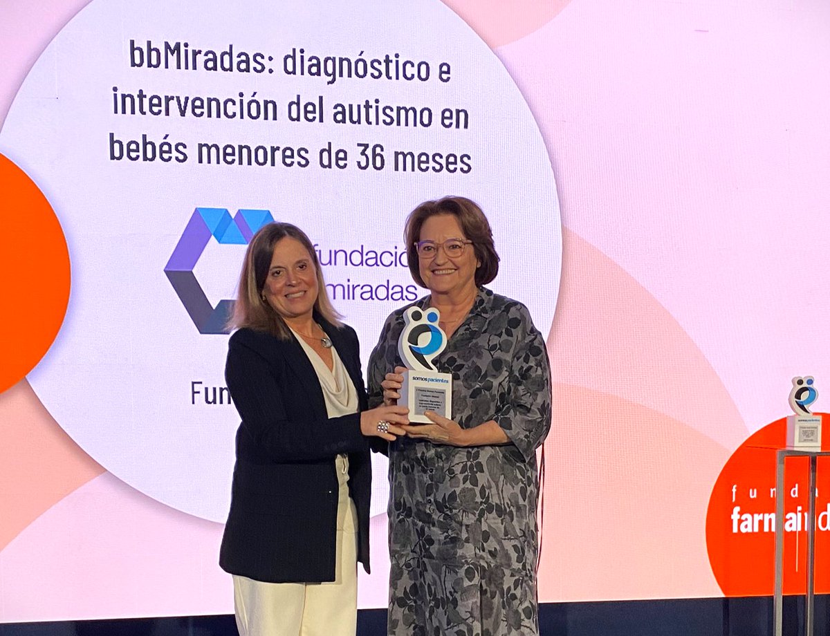 FMiradasTEA's tweet photo. 🔵¡El programa bbMiradas recibe el Premio "Somos Pacientes"!
👉🏼El programa #bbMiradas ha sido reconocido en la categoría "Pacientes" de la X edición de los Premios "Somos Pacientes" @somos_pacientes @Farmaindustria
⬇️MÁS INFORMACIÓN
https://t.co/MMOz2s0pit https://t.co/iImovJpNOj