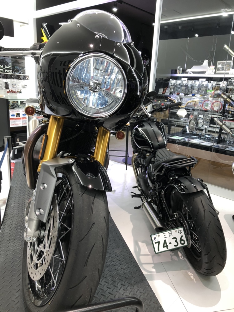 naps_tokai's tweet image. #ナップス春日井店 です💁‍♀️💕

12/14(土)　10:00～17:00
#Motone と #Beeline を取り扱う
正規代理店の #PLOT さんがご来店📢

商品説明会を行います😊
イベント当日に対象商品ご購入のお客様に
春日井店限定クーポン券のプレゼント💝

#Triumph #Bonneville