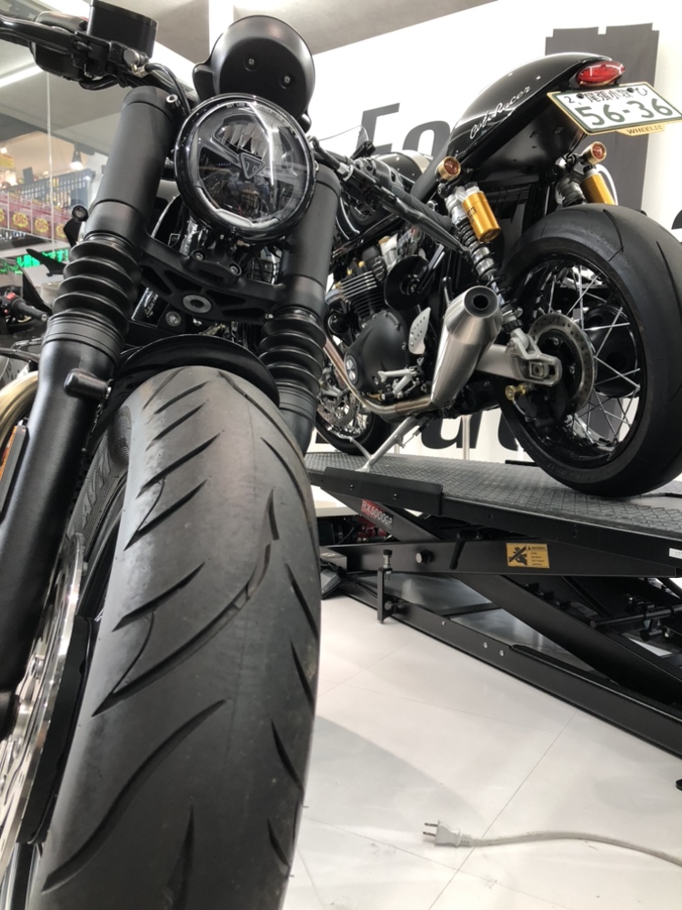 naps_tokai's tweet image. #ナップス春日井店 です💁‍♀️💕

12/14(土)　10:00～17:00
#Motone と #Beeline を取り扱う
正規代理店の #PLOT さんがご来店📢

商品説明会を行います😊
イベント当日に対象商品ご購入のお客様に
春日井店限定クーポン券のプレゼント💝

#Triumph #Bonneville