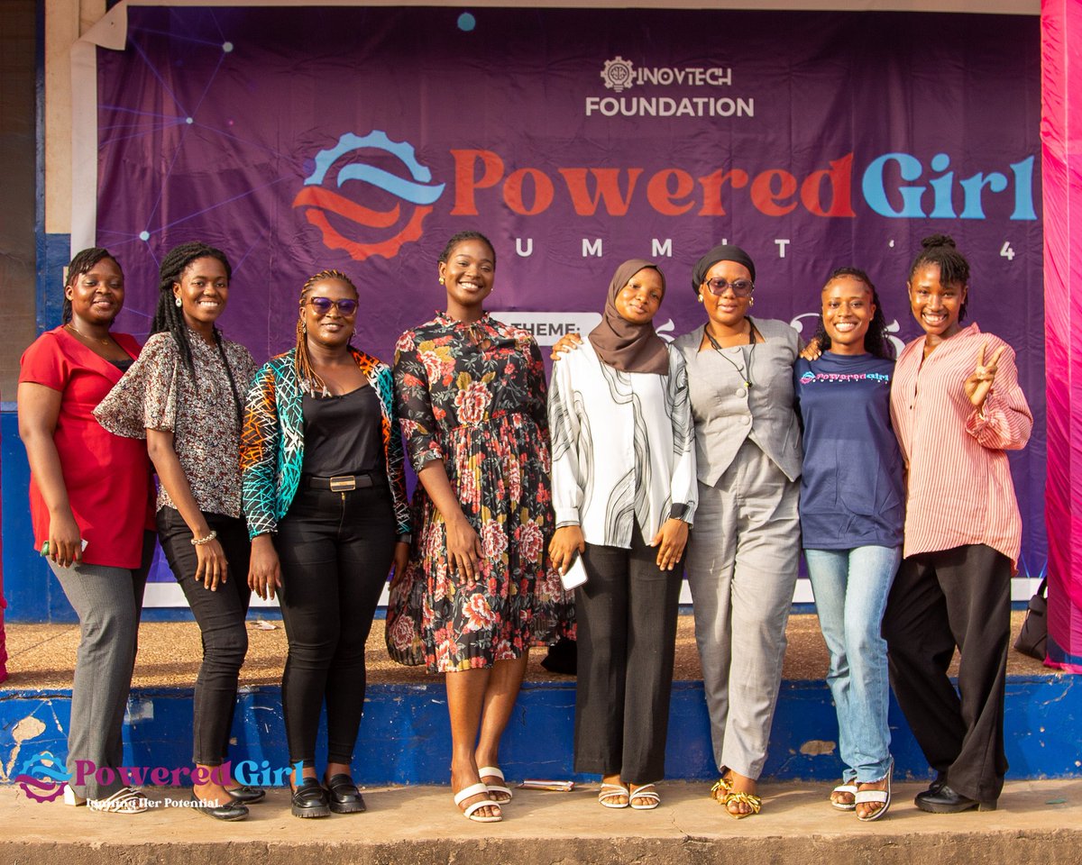 inovtechsc's tweet photo. The #PoweredGirlSummit2024 was an exciting and insightful event that encouraged young minds to explore the possibilities of STEM. For those interested in pursuing STEM education, the InovTech STEM Center is a valuable resource, offering support and guidance every step of the way. https://t.co/xrzUziJfD7