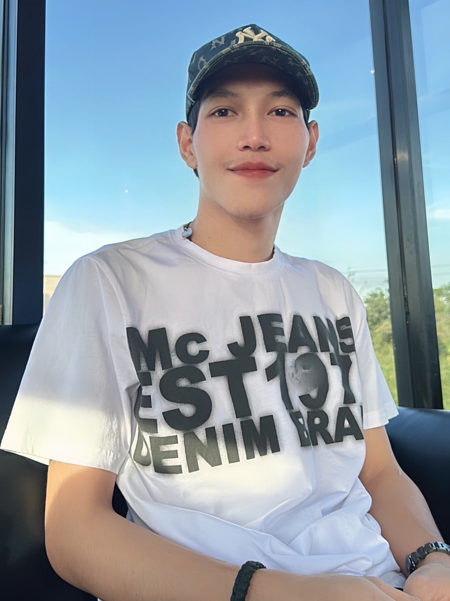 newerop's tweet photo. Wherever a Diamond is it's a Diamond💎 https://t.co/IFUWNYM0TC