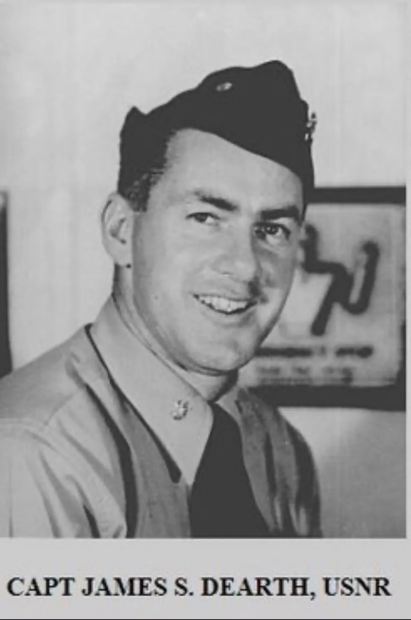 AbyssofAmerica's tweet image. He was stationed on the USS Sangamon CVE-26 during WW2 flew F6F Hellcats, participated at the Battle of Tarawa, Kwajalein, Enewetak, Aitape, Hollandia, Saipan, Guam, Morotai, and Leyte Gulf.