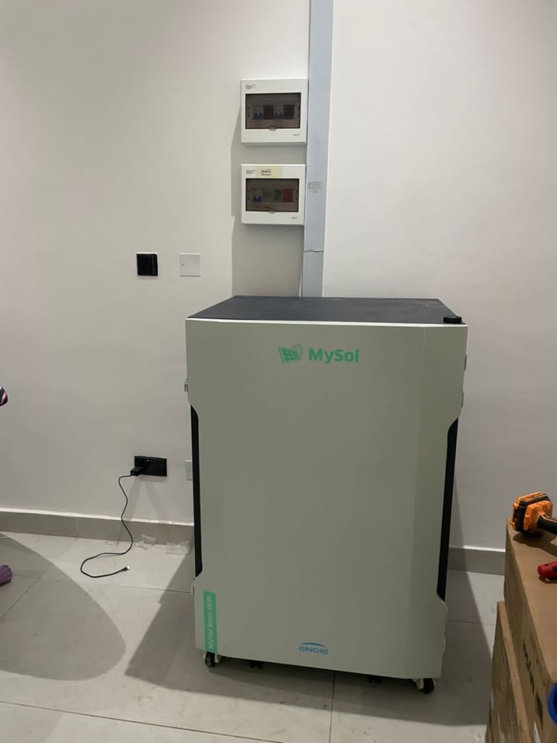epd_rwanda's tweet photo. The MySol Boss is @ENGIE_EnergyAcc's top hybrid solar system (3kW–8kW). With energy storage, smart monitoring, surge protection, and a 5-year warranty, it’s perfect for powering homes, businesses, and off-grid communities across Africa.
#MySolBossThePowerhouse #CleanEnergyAccess https://t.co/HeO4HoE4ET