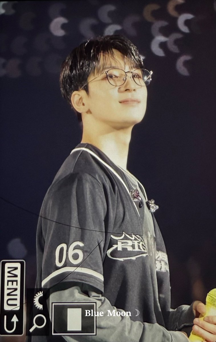 BlueMoon_wonwoo's tweet photo. 241205 Tokyo

#원우 #WONWOO #ウォヌ #SEVENTEEN  @pledis_17 https://t.co/3ZJdGuBGgz