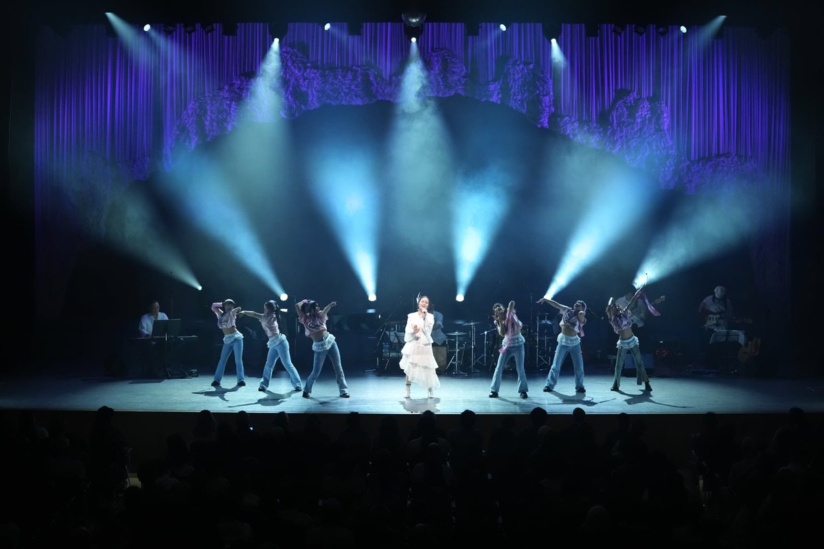 12月3日で
デビュー16年を迎えました✨

1日は丸15th year ギリギリ駆け込み周年ライブでしたが、各地から集まってくれたみなさんと最高の時間を過ごせました。音楽続けてて、本当に良かった。

来てくれたみなさまありがとう！！

インスタの方に写真いっぱいあるのでそちらご覧下さい😊