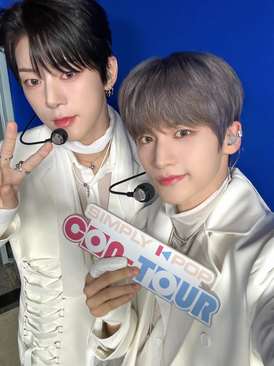 _Simplykpop's tweet photo. ๐ฅ์ถฉ๊ฒฉ๐ฅ
๐ค๋์ฐ์ด๋ฐ์ด์ฆ๐ค ์ง์ง ์์๊น๐ซข
๐ค๋์ฐ์ด๋ฐ์ด์ฆ๐ค ์์๊ธด ๊ฑฐ ์ถํ๋๋ฆฝ๋๋ค๐ฅณ๐
#NOWADAYS #๋์ฐ์ด๋ฐ์ด์ฆ
#๋ ์ธ ๊ธฐ๋ฆฟ #Lets_get_it
#SimplyCONTOUR #์ฌํ๋ฆฌ์ผ์ดํ https://t.co/qpznmxxWEP