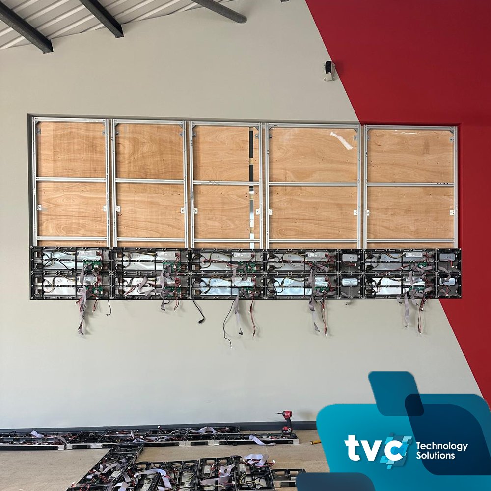 tvcuk's tweet image. 📸 G3 Bedford LED Screen Installation 🛠
Our installation team have been out on the road once again! Here, we see another #LEDScreenInstallation down in Bedford at one of our longstanding customers, G3 Vehicle Auctions.
Read more: bit.ly/4i2GNKp
#TVC #LEDScreenIns ...