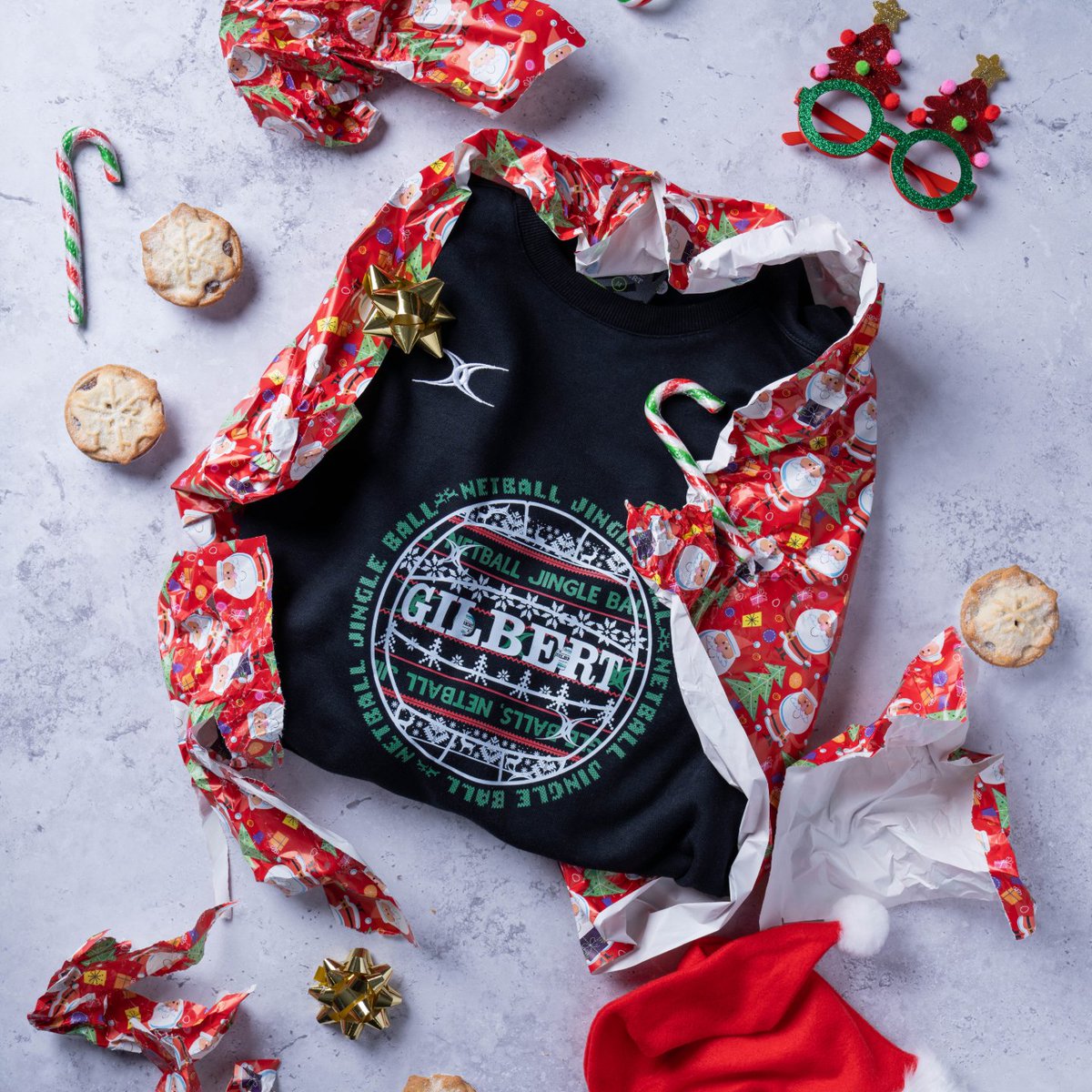 𝙅𝙞𝙣𝙜𝙡𝙚 𝘽𝙖𝙡𝙡 𝙍𝙤𝙘𝙠 🏐🧣

It's time to be the best dressed this festive season!! Not more ugly jumpers...please! 

🛒: gilbert-netball.com/collections/gi…