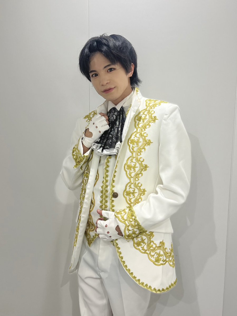 『青山オペレッタ THE STAGE ～ピエナ・クラシコ／始まりの刻～』

改めて全10公演、たくさんの応援
本当にありがとうございました⚜️

愛溢れるキャスト・スタッフ・ソーレの方々と共に過ごせて、今回が初参加の僕も大好きな作品になりました🎼

幸せな時間でした🫧

#青ステ #青山オペレッタ #青オペ