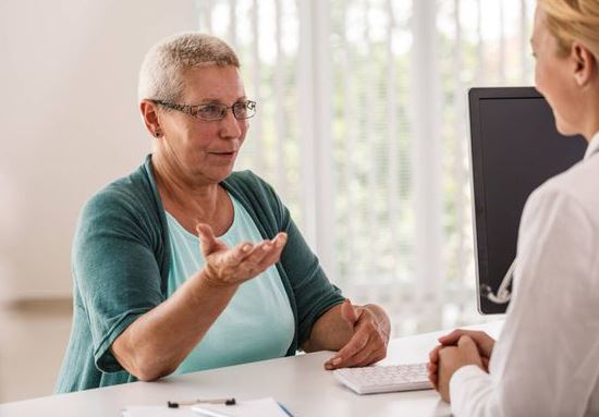 Reconocer el problema y consultar con un especialista es el comienzo para poner remedio a la #incontinencia urinaria. ¿Cuáles son las claves para tratarla? Las muestra el Dr. <a href="/MiguelSEncinas/">Miguel S. Encinas</a>, jefe de equipo de nuestro Servicio de Urología s.mtrbio.com/atwspimftq vía <a href="/AlimenteEC/">Alimente</a>