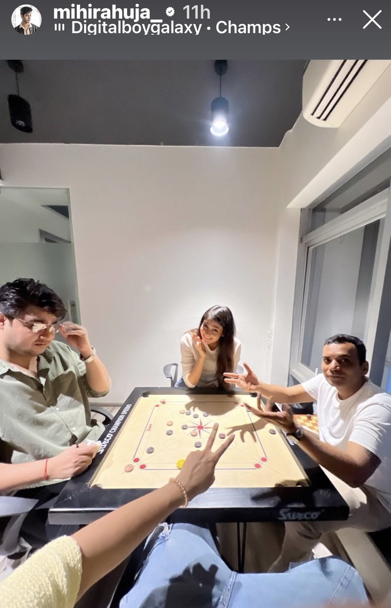 central_truth_'s tweet photo. @_itscuteme @saiketanrao @KhedkarShivangi He put “our” because there is many men’s share over @KhedkarShivangi 🤭🤭 he has least share and priority and she proves it everytime😂😂 @saiketanrao posted her solo pics but she didn’t repost &amp; showed hanging out with other men😂 loser #SaiShi fans #SaiKetanRao #ShivangiKhedkar https://t.co/TPFYyGiwpz