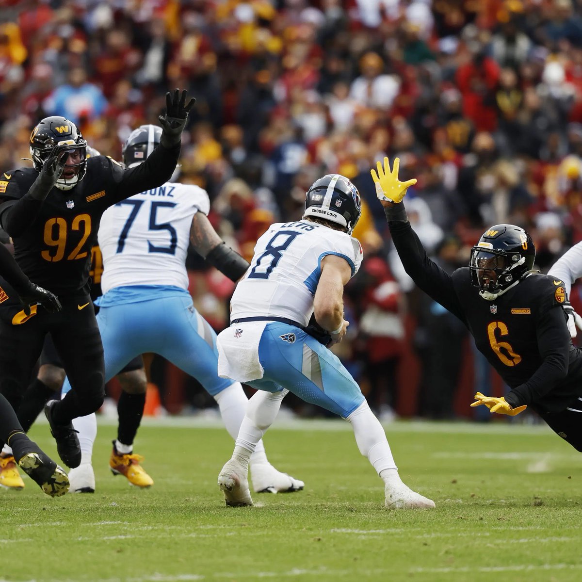 Flameheads_'s tweet photo. Heading into week 14, the #Titans are ranked 28th on the #NFL's power rankings🤔

They say: "Following a string of more competitive games recently, this was a full-fledged step backward for the Titans." #TitanUp https://t.co/cn7S5zrLnz