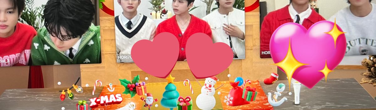 VinciTheDay's tweet photo. Peek-a-boo OT7 @HORI7ONofficial ! See you later in @jjaann_global !

#HORI7ON #JJAANN #Christmas #Xmas #호라이즌 #짠 https://t.co/TrgmVDfvd8