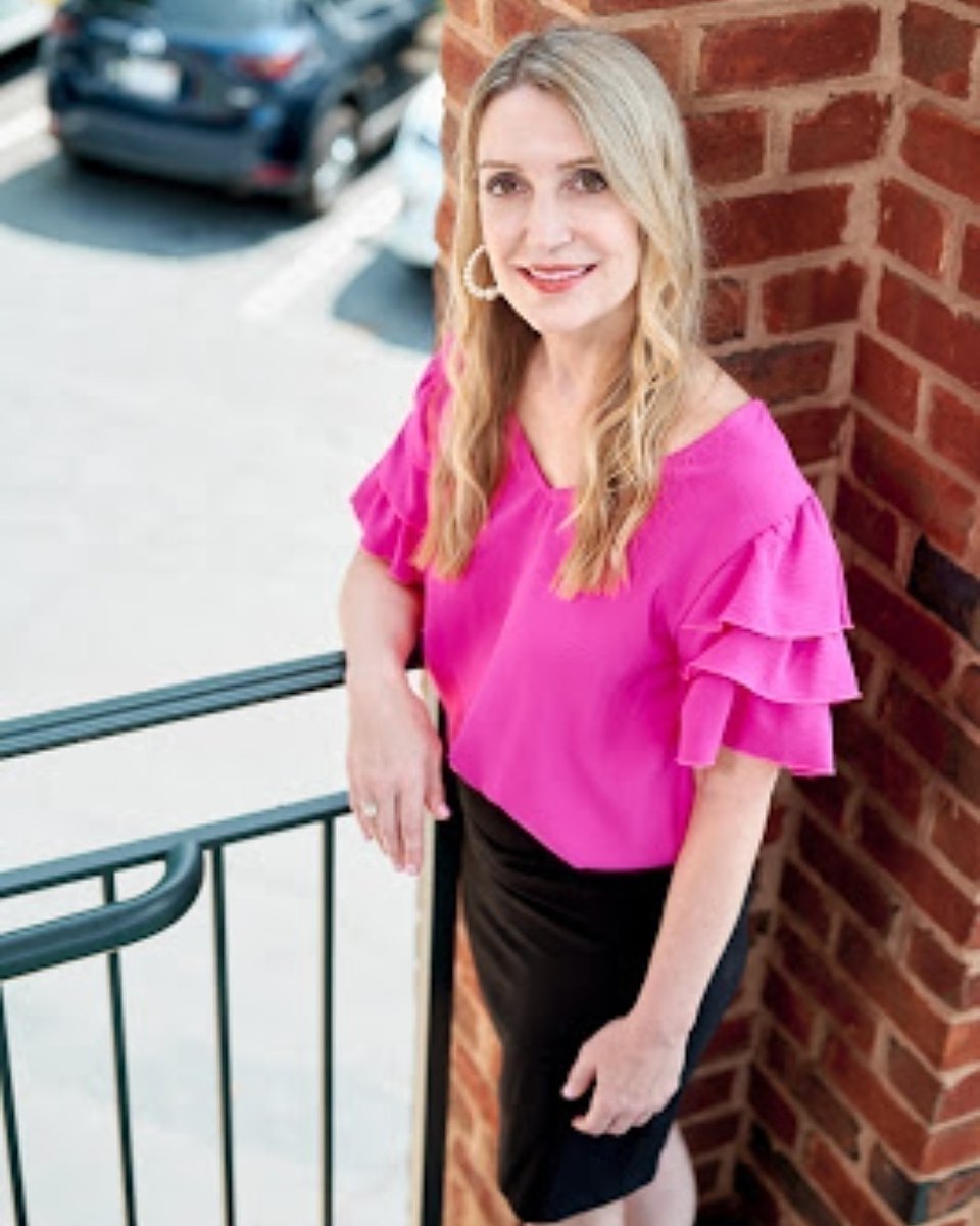 THEBAMNETWORK's tweet photo. MEET CHARLENE WALTERS, MBA, PHD, AUTHOR, SPEAKER, BUSINESS BRANDING ENTREPRENEURSHIP MENTOR ...@CWaltersPhD
Instagram: https://t.co/25voZpCR9h
#THEBAMNETWORK #NEWS https://t.co/U1iEYbf8hm