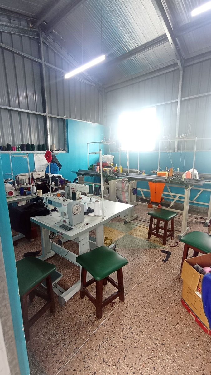 Continuing our second leg of prison visits, we stopped at Meru Women’s Prison, housing 239 women and 35 children. 

We introduced Clean Start Africa and Ufunuo, discussed reintegration support, and explored new skill-building opportunities like poultry farming. 

 Excited to