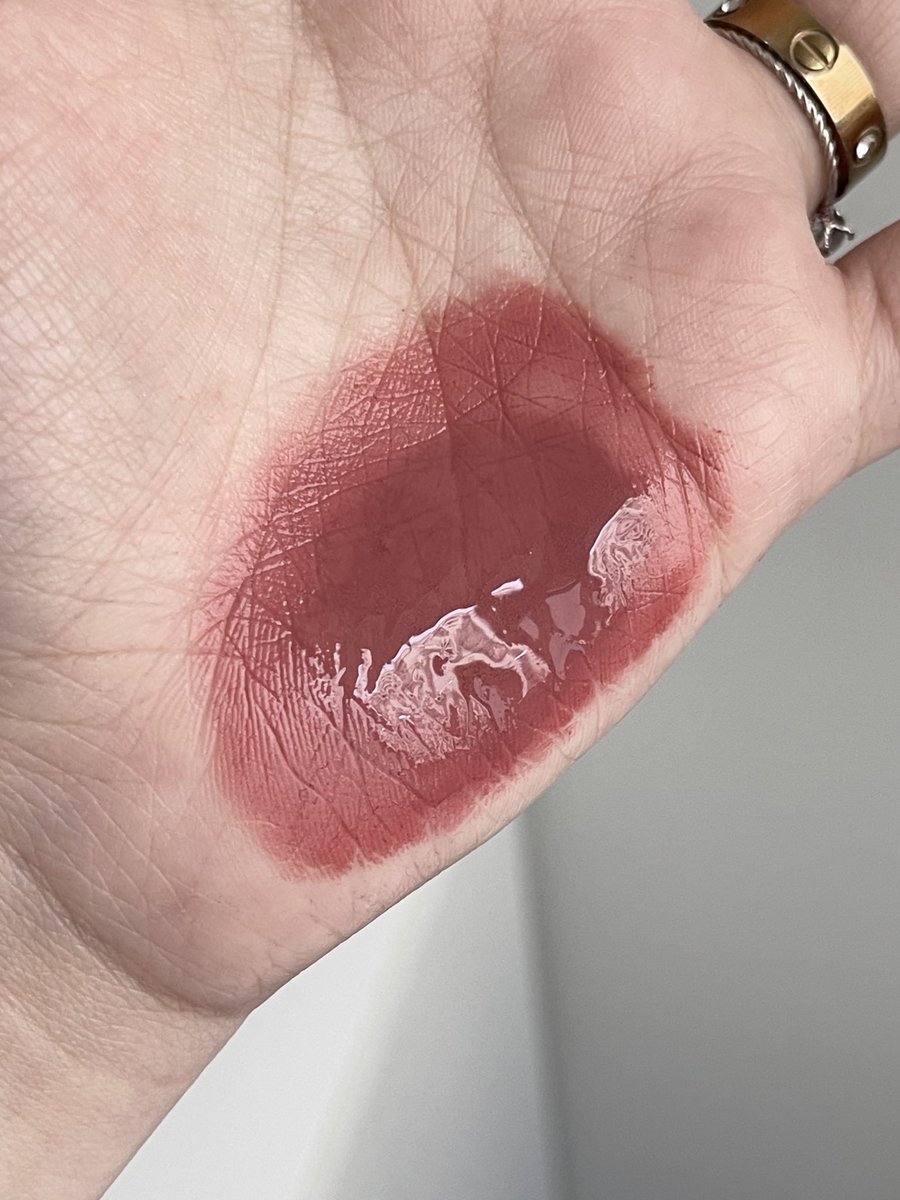 orchidpoison's tweet photo. ada yang mau glasting lip wardah? aku giveaway buat satu orang 💗

• RT tweet ini
• follow aku wajib
• reply “semangat bia 💗” 

dah itu aja. good luck! https://t.co/305jBI7uW6