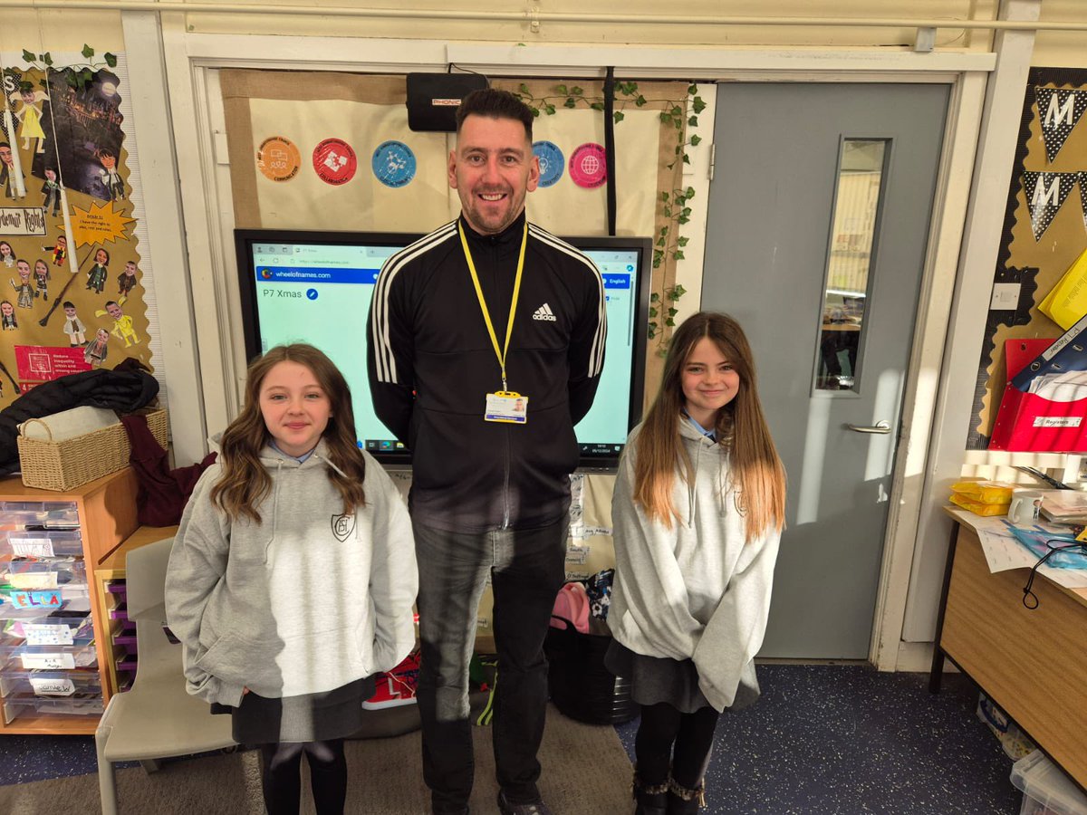 Michael from CHS is in weekly, helping P7 with their transition to high school. Today he held a quiz based on their 1st high school visit. Well done to these 2 girls who won the quiz and won a lovely CHS hoodie.