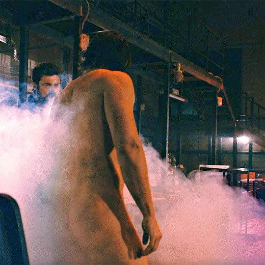 jakegrayyy's tweet photo. @DiscussingFilm give us more butt scenes https://t.co/o7n7Yf7u39