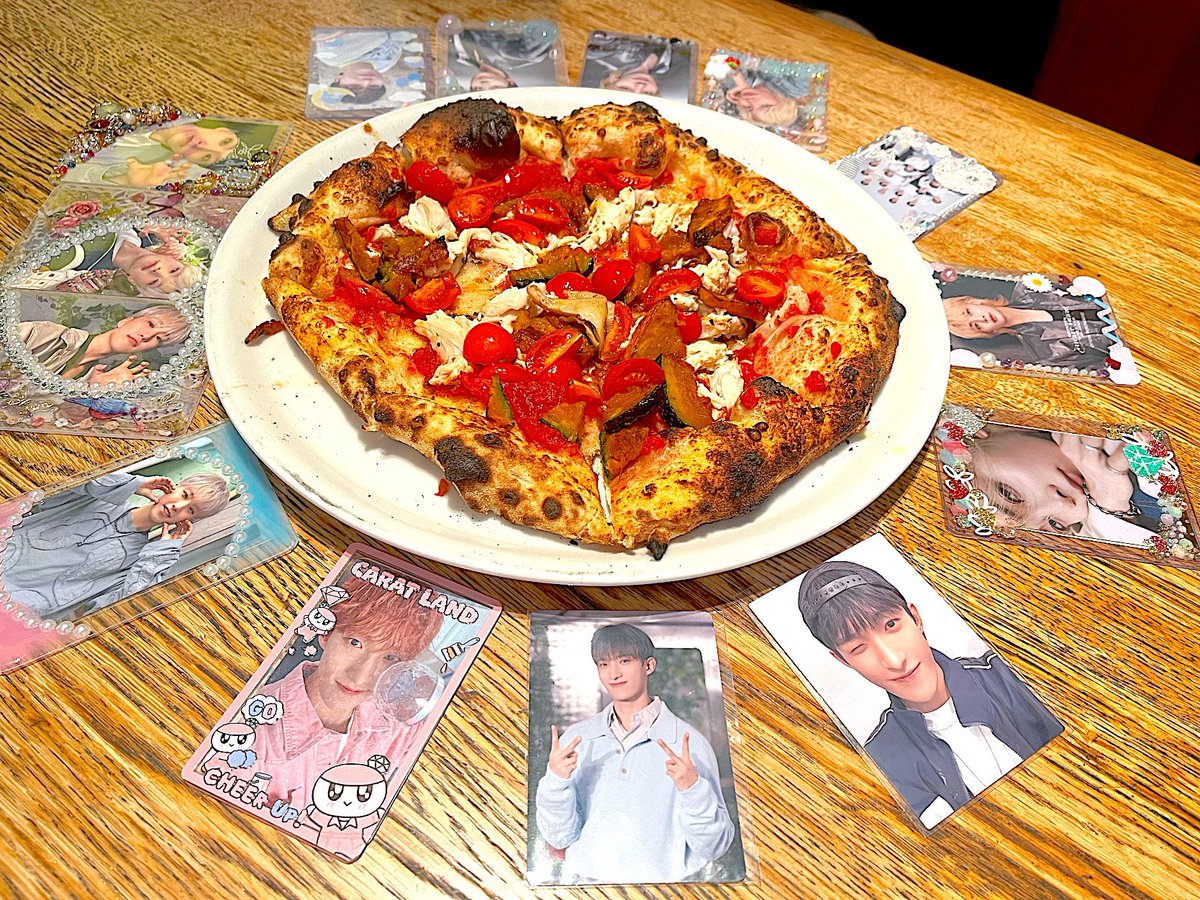 dk97ree's tweet photo. CARATちゃん達とランチ🇮🇹
珍しく🍺なし…（病み上がりですから💦）
昨夜の打ち上げ🍺も含めてこんな時間も楽しいのよねー💎
本確されたけど地上に舞い降りれたので楽しみます🥰 https://t.co/gC6r3hn6tg