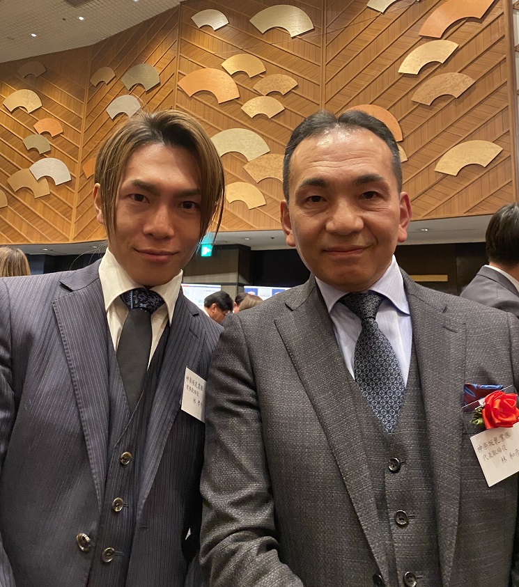tokyo_kosha's tweet photo. 東京商工会議所主催の第21回「勇気ある経営大賞」にて、当公社から推薦いたしました
#極東精機製作所 様が総合部門優秀賞
#神楽坂乳業 様がスタートアップ部門で奨励賞
を受賞されました!!🎊
誠におめでとうございます!益々のご発展を祈念いたします!
#神グルト #FacePointer https://t.co/Qww9PlaA0c
