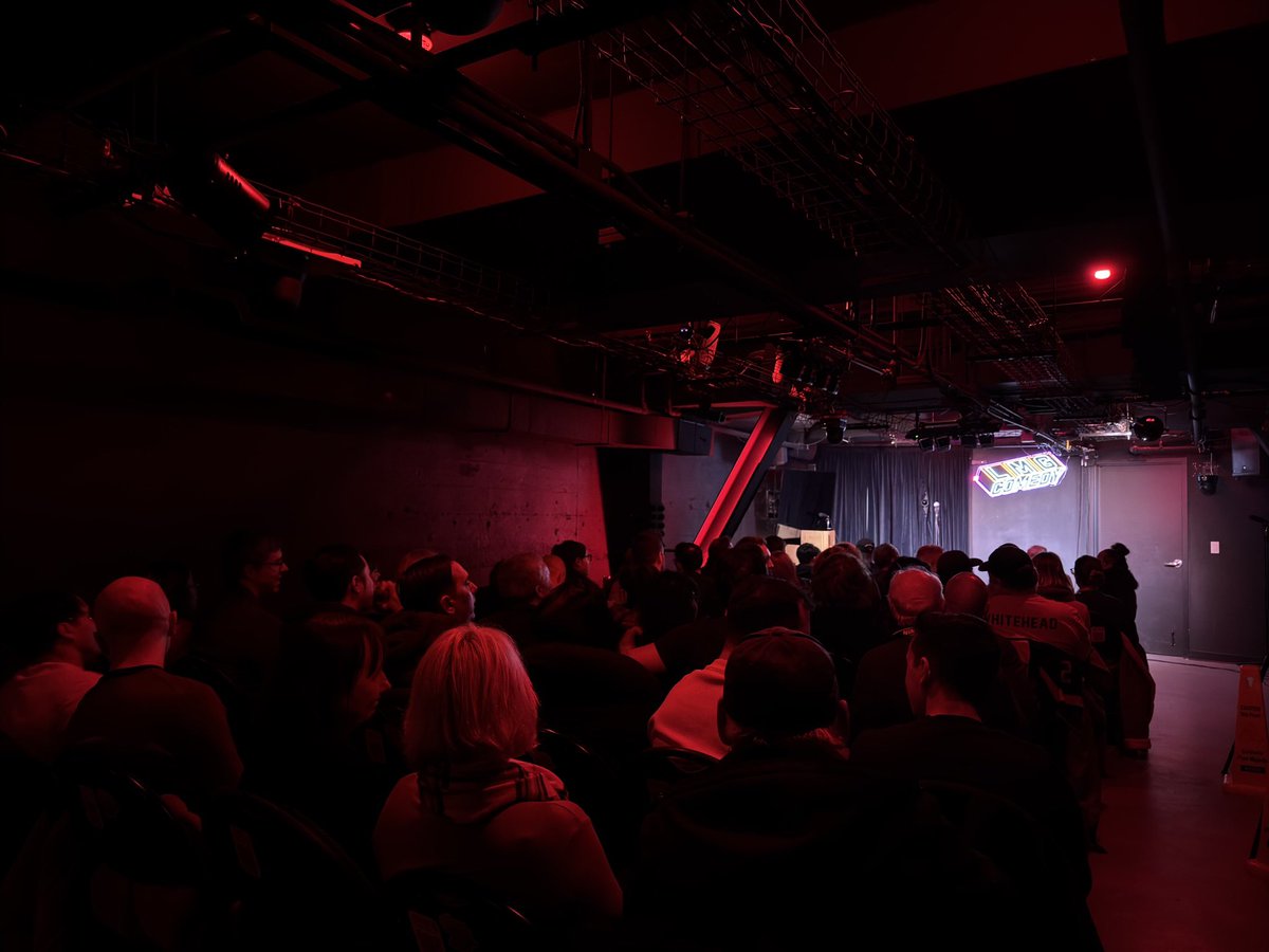 ComedyHereOften tweet media