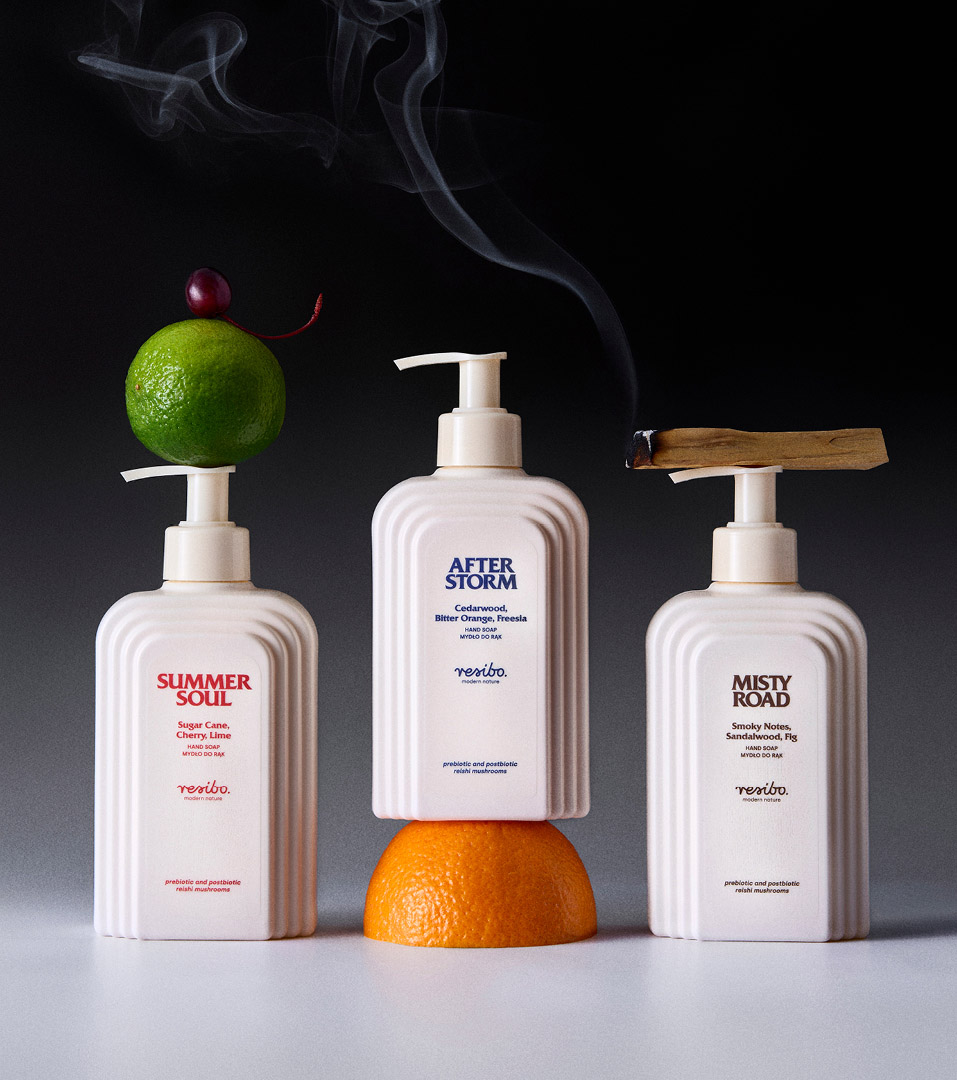 packagings's tweet image. Resibo's new daily-use product line showcases a #design rooted in elegance and #sensory appeal. The bottle shapes, inspired by #topographic contour lines, create a tactile harmony

packagingoftheworld.com/2024/12/resibo…

#packagingdesign by HUGMUN