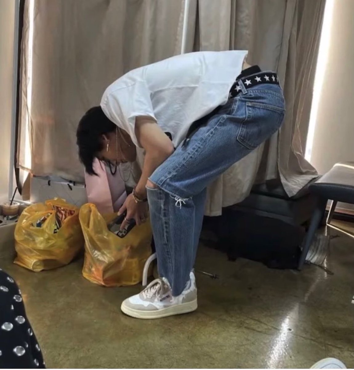 6aechxn's tweet photo. i wanna put my hand down his pants consensually so bad https://t.co/G4wy3dyhoZ