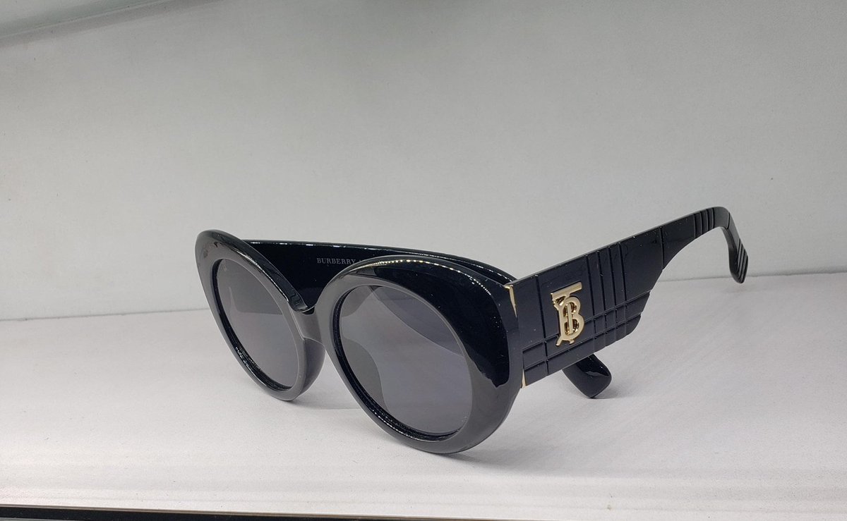 Esther_Tabamubi's tweet photo. Ladies sunnies available at 40,000 
Call/WhatsApp 0707247174 to place your orders. 
#ETCollections https://t.co/2zCJ89Z3sF