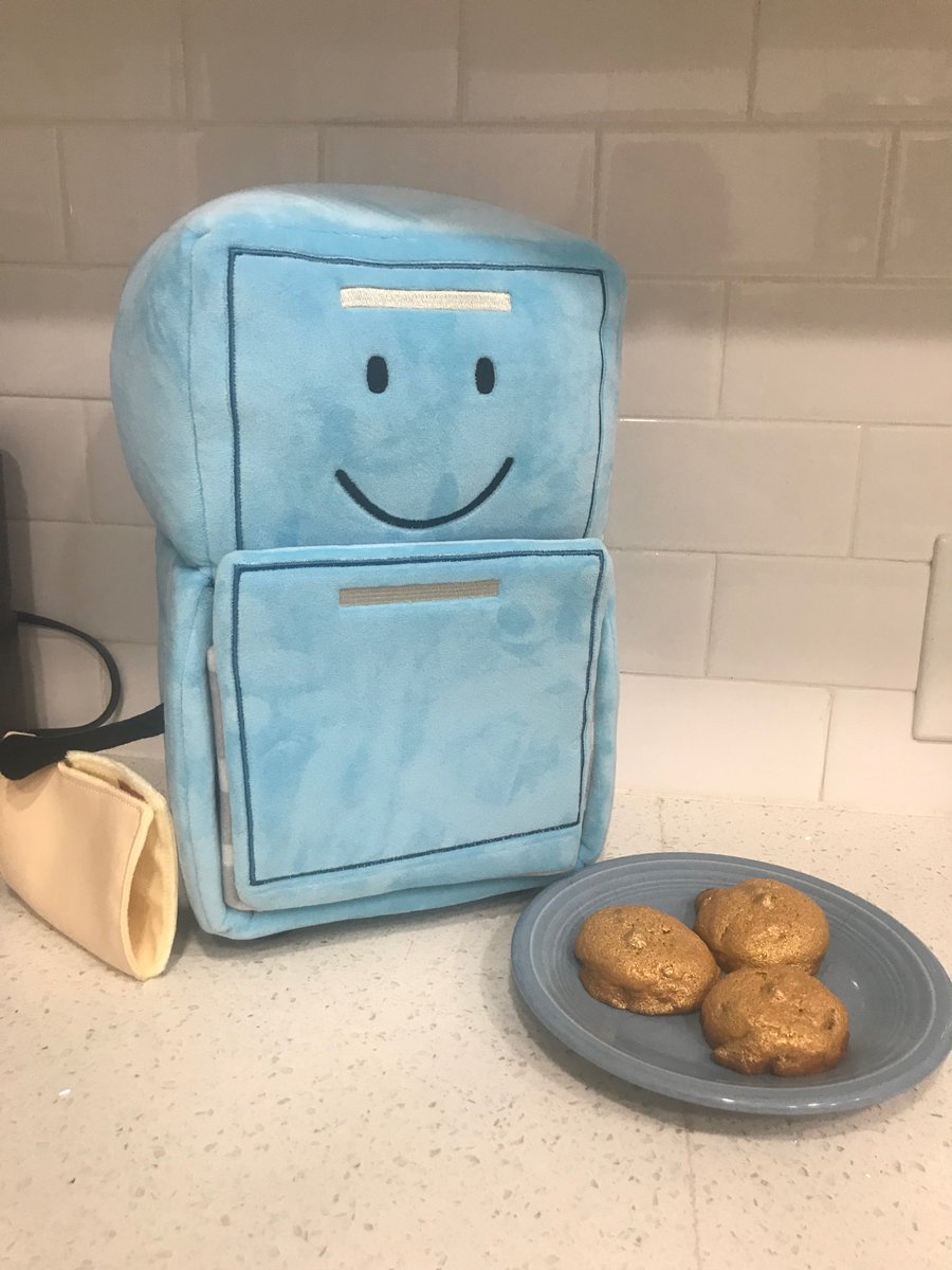 Runetaur_'s tweet photo. "and the immunity cookie goes to...!!!"

been using ii to test the waters of potential queer allyship of my sibling and their partner (genders ambiguous for privacy reasons) and they just watched the finale

#inanimateinsanity https://t.co/43kyaRXaFF