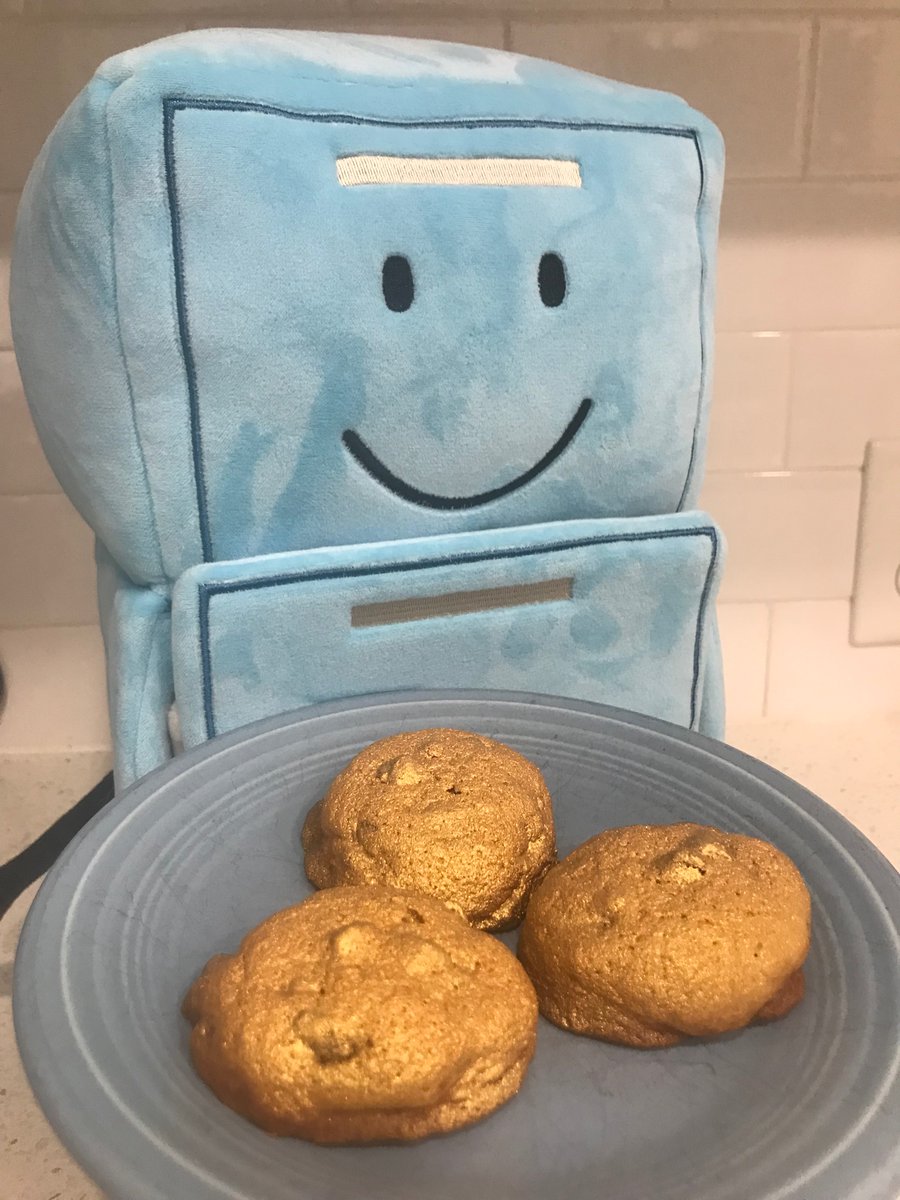 Runetaur_'s tweet photo. "and the immunity cookie goes to...!!!"

been using ii to test the waters of potential queer allyship of my sibling and their partner (genders ambiguous for privacy reasons) and they just watched the finale

#inanimateinsanity https://t.co/43kyaRXaFF