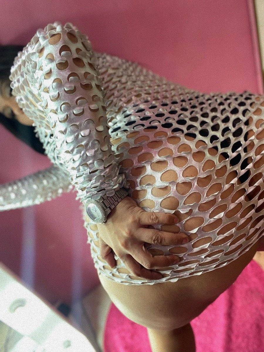 YamcurvyG's tweet photo. Si la vida te la espalda; agárrale las nalgas🍑🔥🤣😈🤯

🤣🤣🤣

https://t.co/FtVr9HzgOO
👆🏻👆🏻🙏🏻
#catracha😍🇭🇳 #lacurvyexclusive #fueradelocomun💎 #telegramadulto 
#honduras🇭🇳 #videosparati🔥#curvas de nivel
#exclusiva #wthasapp +504 9524‑4681 https://t.co/fEPXhHCOaC
