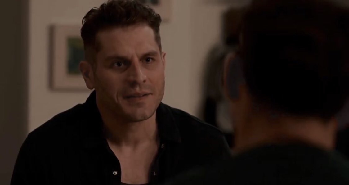 Iris_la_Belleza's tweet photo. Evan Buckley was finally happy and off the hamster wheel. We could have it all of #TimMinear brings #TommyKinard home. #LOUnatic #WeStandWithLou #louferrignojr #BringTommyKinardHome #TevanEndgame #BuckTommy #KeepKinard 😔😭🙏🏻 https://t.co/cLA4MDohYz