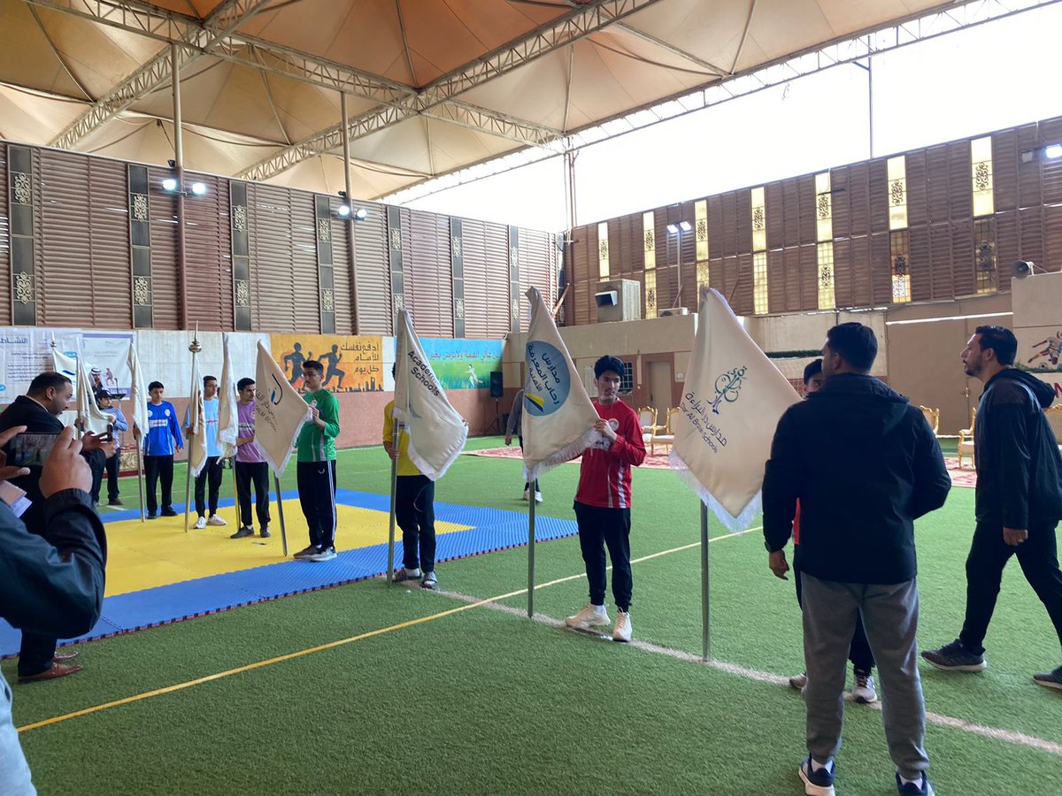RACO_EDU's tweet photo. #بطولة|
شارك طلابنا في افتتاح بطولة الرئيس التنفيذي والتي أقامتها مدارس أضواء الرياض .
كل التوفيق طلابنا⚽️
#التنمية_المتكاملة
#مدارس_رحاب_المعرفة https://t.co/DB160Se9Gi
