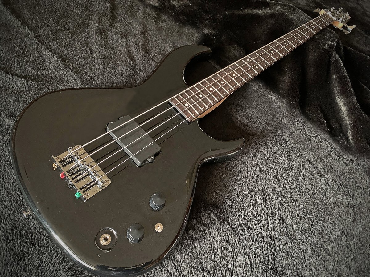 ARIA_Guitars's tweet photo. The SB-ONE is the first-ever entry-class SB bass released in the history of Aria Pro II. However, it inherits the abundant SB legacy and heritage. 

Check more at:
https://t.co/LGeBl5FXHw

#aria #ariaproii #ariaguitars #sbbass #sb1000 #sb700 #sbone https://t.co/ZEKCcwwzjg