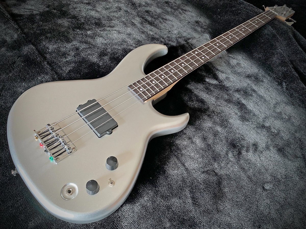 ARIA_Guitars's tweet photo. The SB-ONE is the first-ever entry-class SB bass released in the history of Aria Pro II. However, it inherits the abundant SB legacy and heritage. 

Check more at:
https://t.co/LGeBl5FXHw

#aria #ariaproii #ariaguitars #sbbass #sb1000 #sb700 #sbone https://t.co/ZEKCcwwzjg