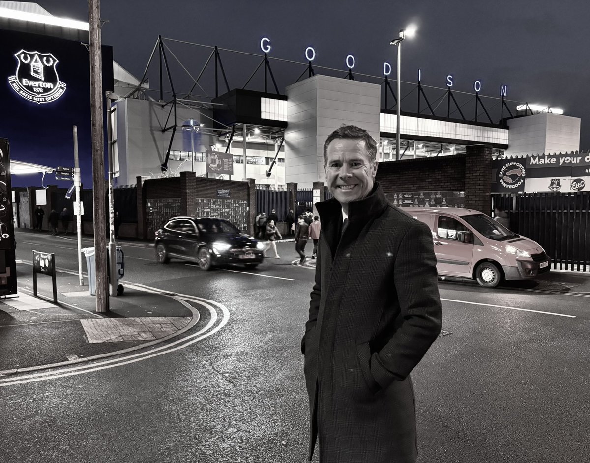 My pic in a different spot in and out the ground continues, catalogue building nicely now for the final season at Goodison Park, #everton