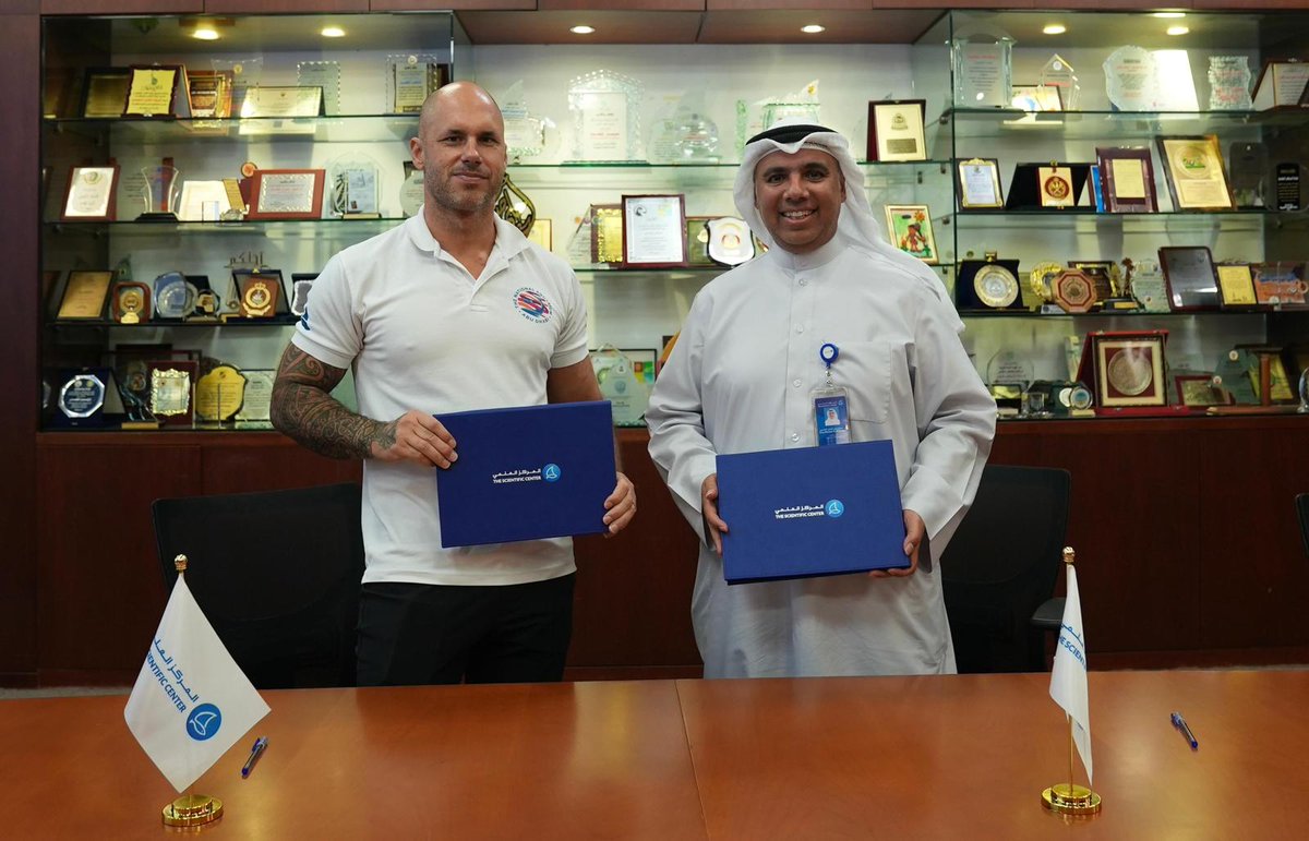 kuna_en's tweet photo. Kuwait Scientific Center and Abu Dhabi National Aquarium sign cooperation agreement to promote environmental awareness, inspiring current and future generations to protect natural resources.
https://t.co/0PUnaDUzU4
#KUNA #KUWAIT #scicenterkw #kfasinfo https://t.co/DcJ2zB7DR8