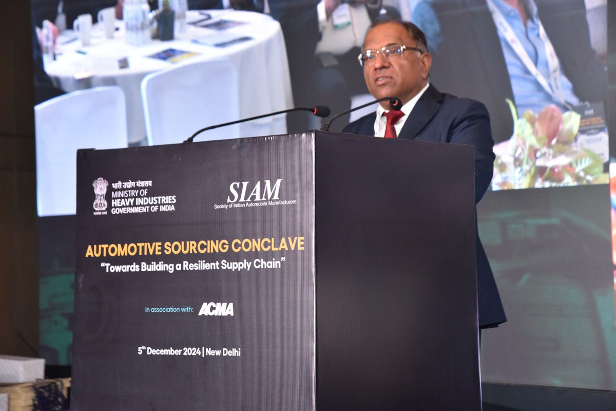 siamindia's tweet photo. Speaking at Inaugural Session of the 2nd SIAM Automotive Sourcing Conclave, Mr. Sunil Kakkar, Chairman, SIAM Aatmanirbhar Bharat Sourcing Group and Senior Executive Director – Corporate Planning, Maruti Suzuki India Ltd, said, “The automotive supply chain has witnessed huge disruption in the past due to pandemic and volatile geopolitics. But due to the Government support and industry resilience, the Auto Industry has been able to show an impressive recovery. Under make in India initiative, the Auto Industry achieved a net import reduction of 7000 Crores surpassing the initial target. This has been possible due to the Government support and the coming together of OEMs and component manufacturers.” 
#SIAM #BTNR #SustainableMobility #SIAMAutomotiveSourcingConclave2024 #Localization #ResilientSupplychain #Aatmanirbhar