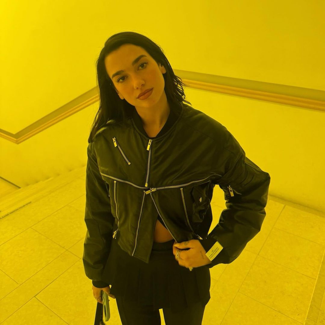 DUA LIPA tweet media