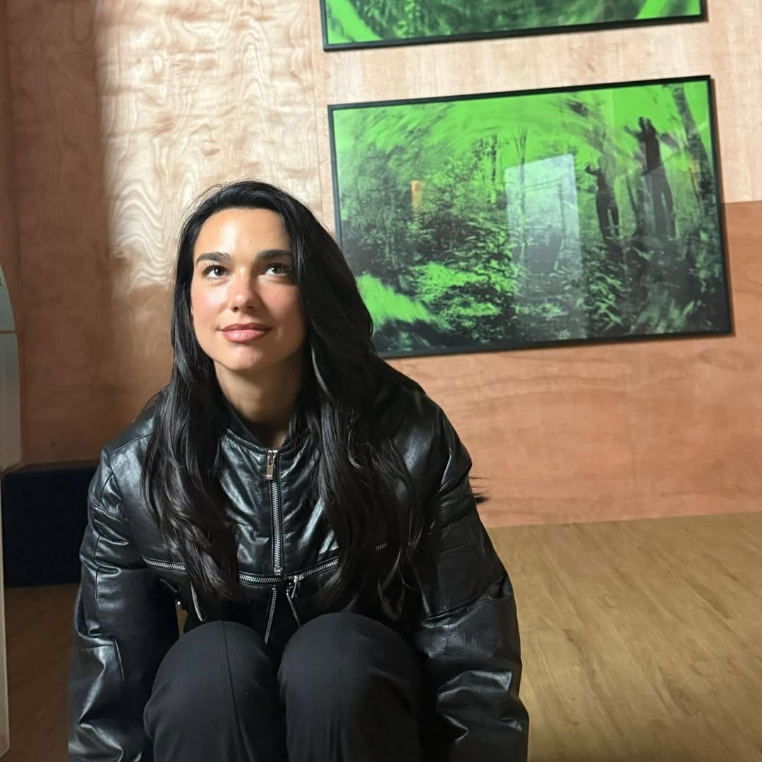 DUA LIPA tweet media