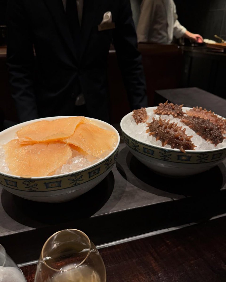 JoshLansky's tweet photo. 銀座 脇屋
前日の約束通り麻婆豆腐。ってか主役は脇屋さんw
11月なので上海蟹（今回は北海道のモズクガニ）が3種類とたくさん食べれたし銀杏と百合根など秋の味覚が多くて美味しかった。
ワインの合わせ、種類も多く楽しく満足感の高い食事を堪能でき幸せ。 https://t.co/WtbVPIFTJF