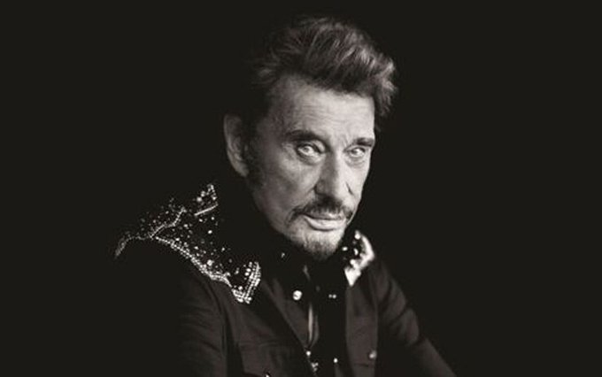MaxxGhe's tweet image. 05/12/2017.
Viene a mancare Jean-Philippe Léo Smet, ovvero Johnny Hallyday.
Considerato l'Elvis Presley francese, è stato il cantante che ha portato il rock'n'roll in Europa.
Ha venduto oltre 110 milioni di album.
Era nato a Parigi il 15/06/1943.
#JohnnyHallyday