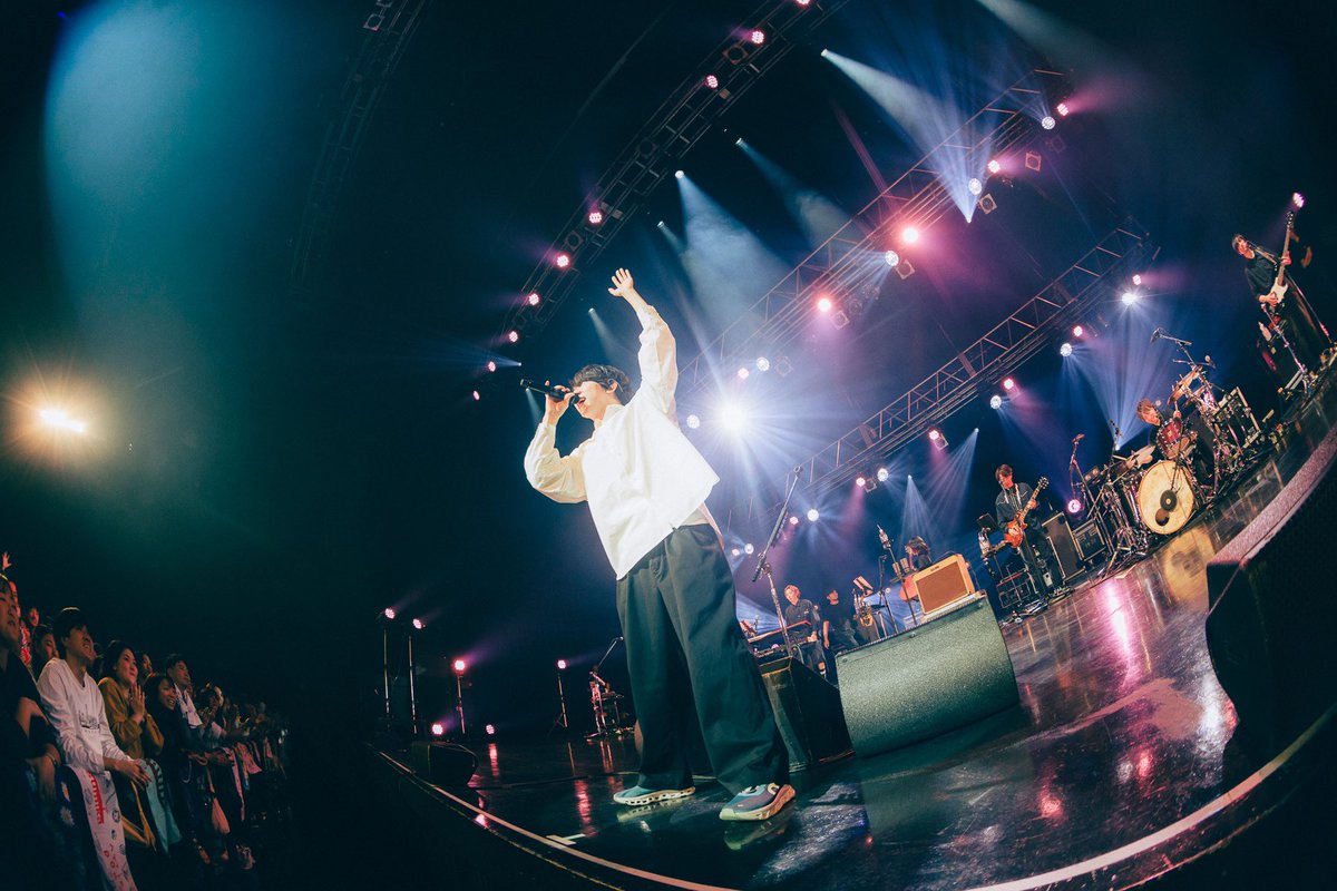 sumika_inc's tweet photo. “片岡健太とバンドマン”ツアー(仮)

2024.12.04  KT Zepp Yokohama

会場内全ての空気を楽しさに変えて！
幸せな時間をありがとうございました！

#片マン https://t.co/TNpWphr3Zk
