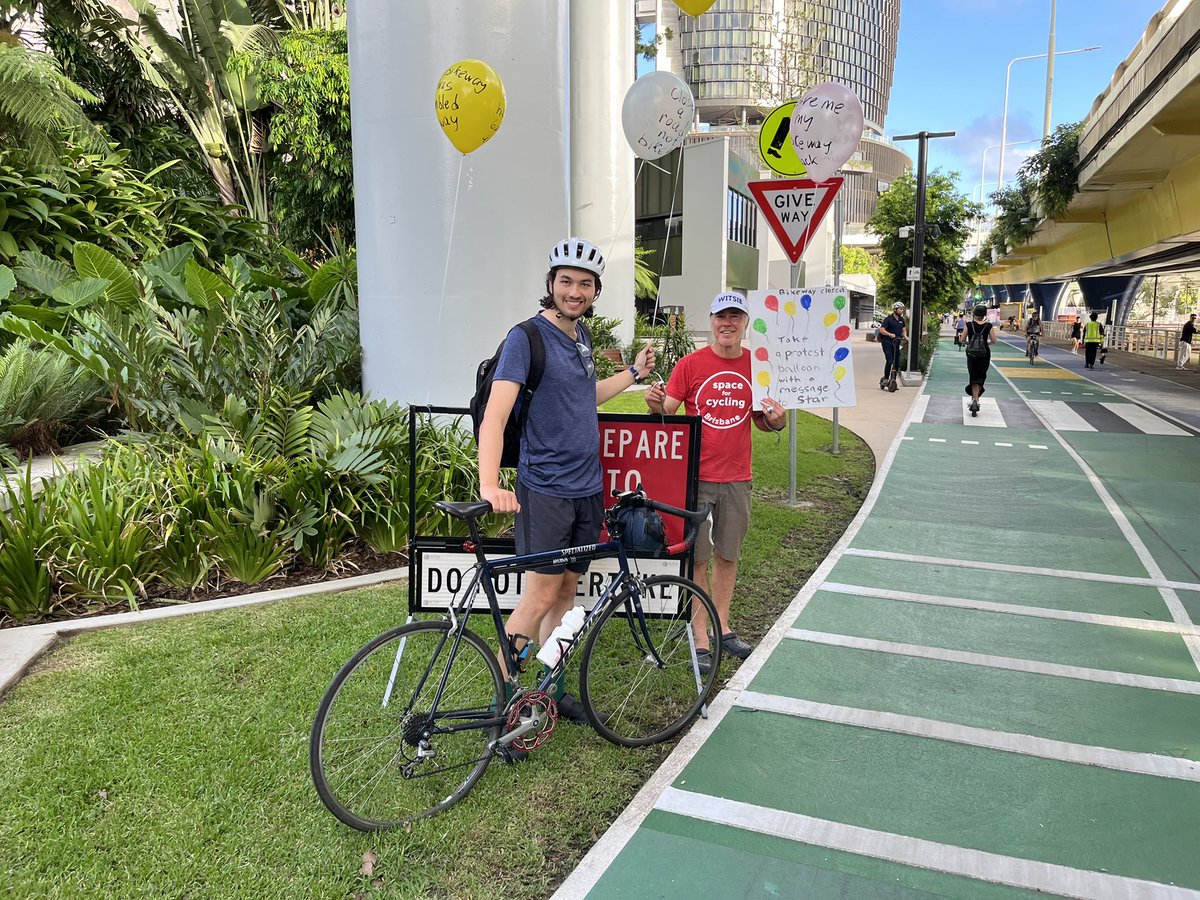 We are on the bicentennial bikeway handing balloons to riders to protest Star Casino closing the bikeway this afternoon. Riders have to walk their bikes because the casino have set up food vans on the bikeway. People are very happy to take a protest balloon.