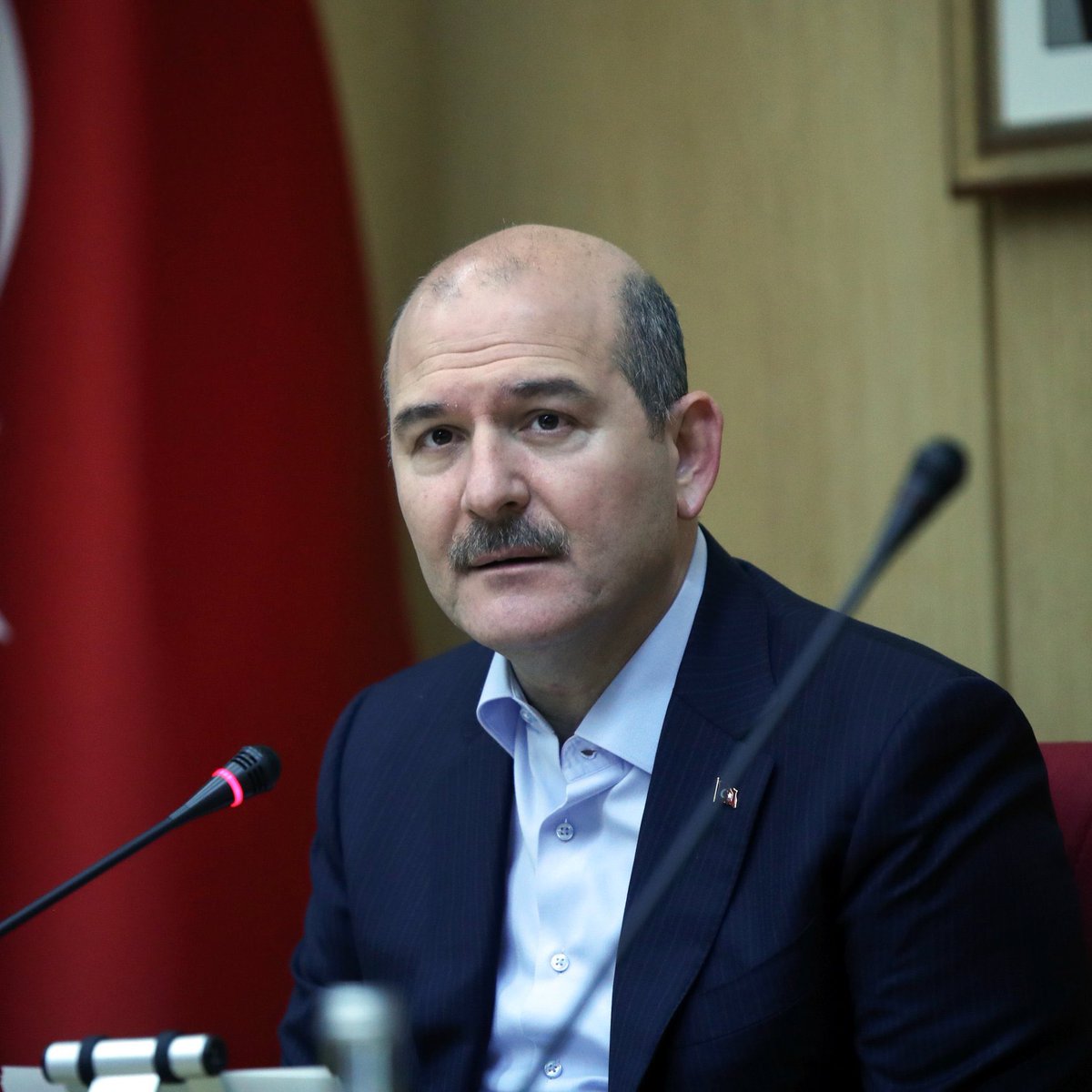 Süleyman Soylu: "Tahminlere göre Türkiye'nin yedide biriyle fotoğraf çektirmişim. 

 Bunların içerisinde suça bulaşmış olanlar olabilir."

#Münbiç