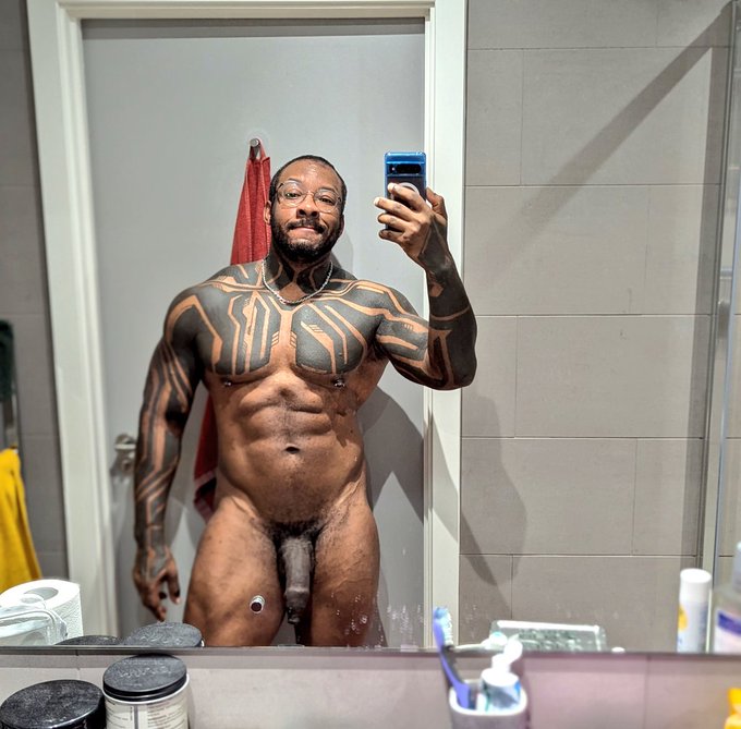 Morning https://t.co/OekPdsafkD
