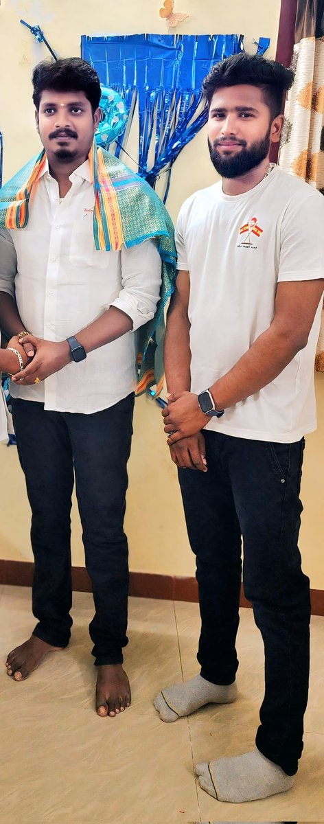 TVMIKinathukada's tweet photo. தலைவர் தளபதி அவர்களின் நல்லாசியோடும்,பொது செயலாளர் அவர்களின் நல்வாழ்த்துக்களோடும், கோவை தெற்கு மாவட்ட தலைவர் விக்னேஷ் அவர்கள் மற்றும் கழக தோழர்கள் அன்போடும்... 

இன்று அகவை நாள் காண���ம் கோவை தெற்கு மாவட்டம் ஆனைமலை கிழக்கு ஒன்றியம் கோட்டுர் பேருராட்சி நிர்வாகி அன்பு தம்பி அசார் https://t.co/6TclgNMWul