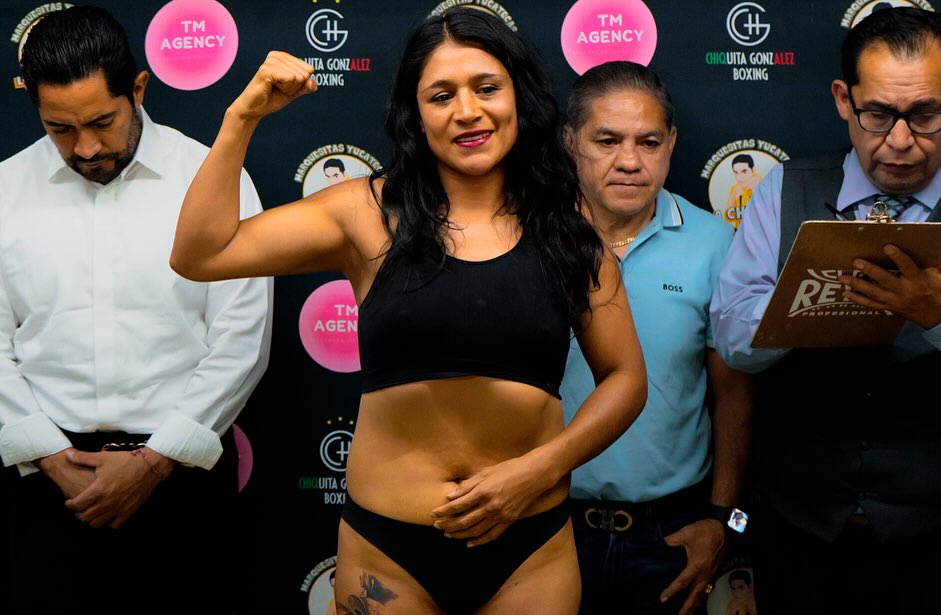 Mi Tía Erika Dinamita Cruz a kien manifiesto hacia ella lo k siento, más k pasión x su calidad de Chambeadora, un ombligo k pega fuerte, sexy pero con carácter de campeona, celebridad hecha Leyenda, te amo y Dios te Bendiga Tía, eres la Mejor :) :) :)
