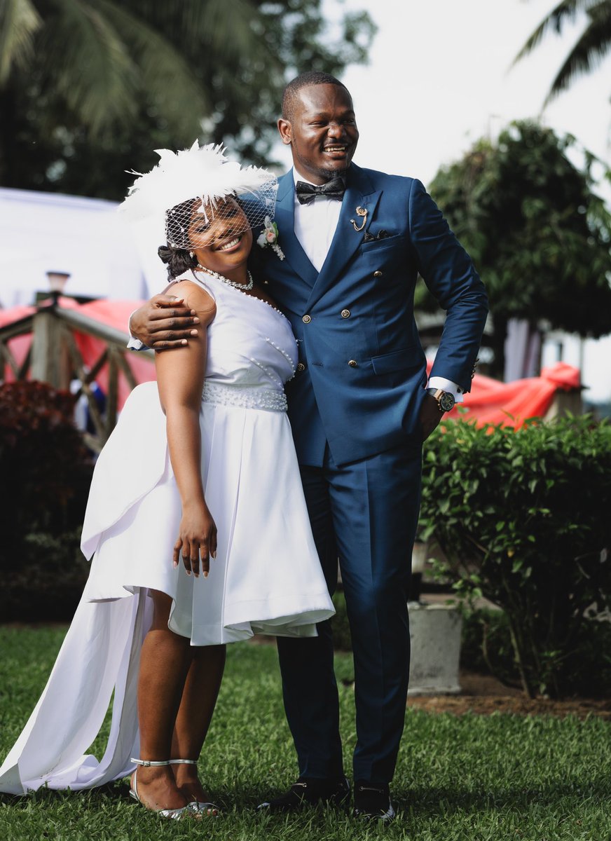 Nudestudio237's tweet photo. Another Banger..Wedding 💍 Day ❤️ Je suis Tjours en Beast Mode… 🔥 🔥
.
.
.
.
#237photographer #237events #237weddings #Camerounphotographer https://t.co/E8wsCvMbU4