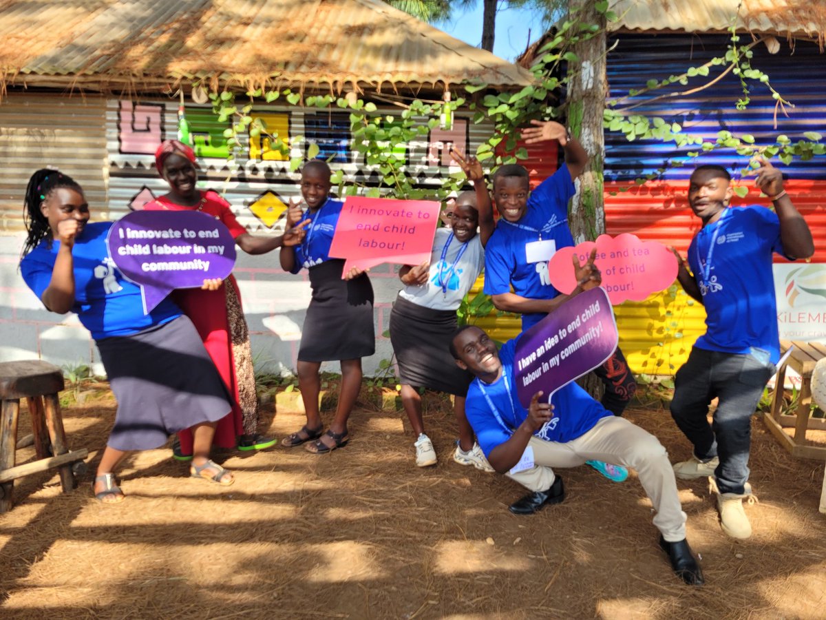 AfricaAccel's tweet photo. 🎉 Pitch day = Celebration day! 🎉

Young people in Mbale are ready to wow the judges with their innovative ideas to fight child labour 🚀💡!

The ambiance is incredible—local officials, parents, and community leaders have all gathered to support these changemakers. 

Let’s cheer for their courage and creativity of our Ugandan youth! 🌟🌱

 #YouthInAction #EndChildLabour @ilo @nascent_rdo @ilodaressalaam @ILOAfrica @opiodouglas @FUEmployersUg @Mglsd_UG